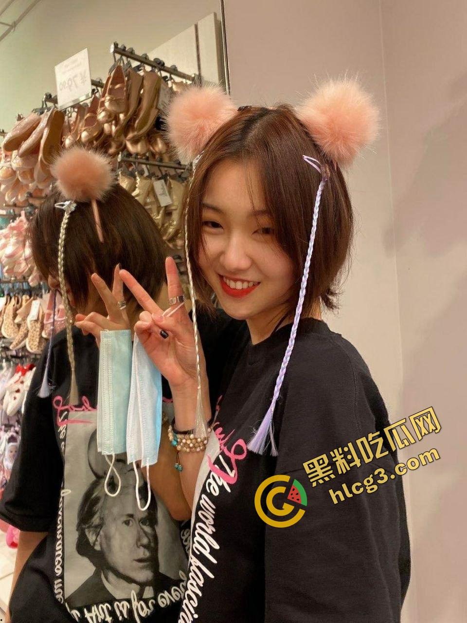 瓜友投稿：西南航空职业技术学院反差婊【师海娇】私拍抠逼自慰视频流出-1