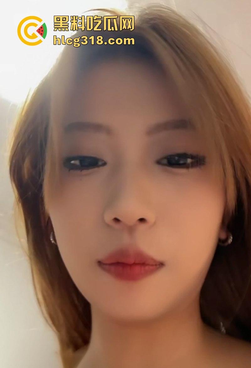 快手清纯网红【D】裸聊视频流出，可爱萝莉八字巨乳，露脸揉穴自慰，完美身躯上演极致诱惑！-4