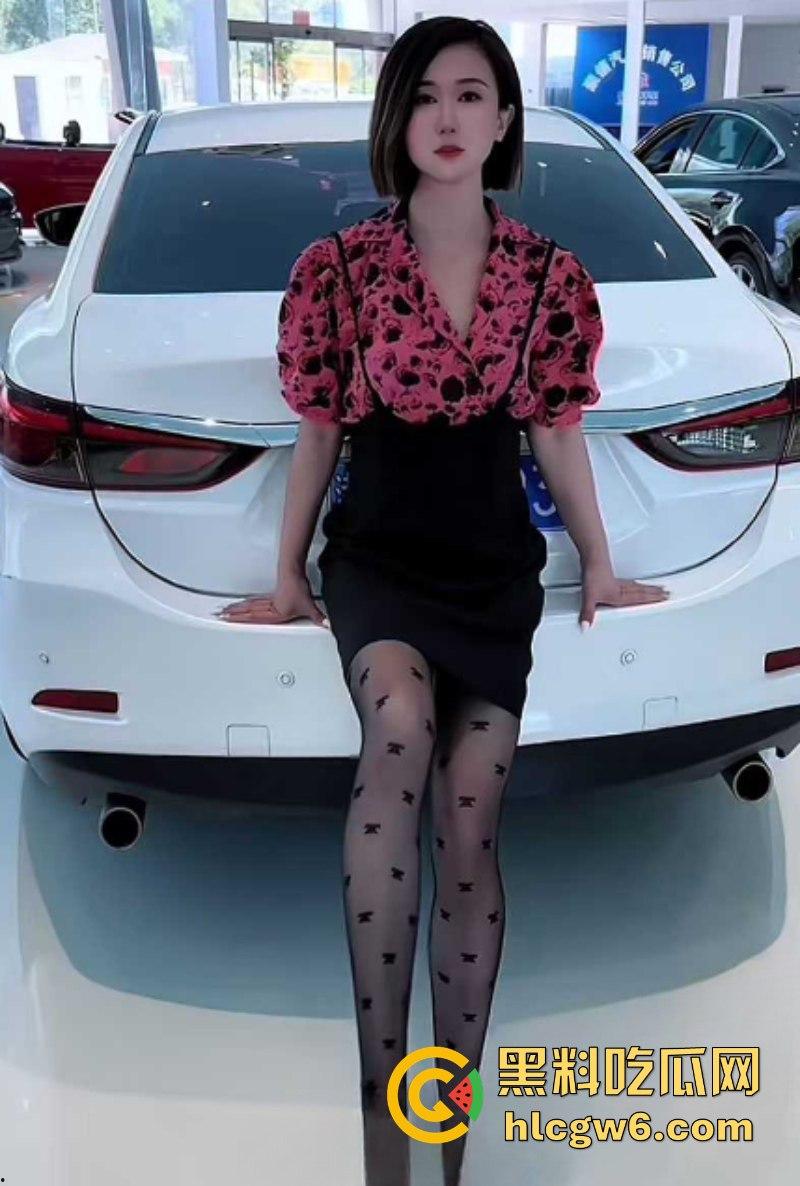 抖音网红【九梦】二手车行风骚老板娘 成为富豪车主性奴玩物 自慰扣穴迎接肉棒插入 露骨自拍曝光！-9