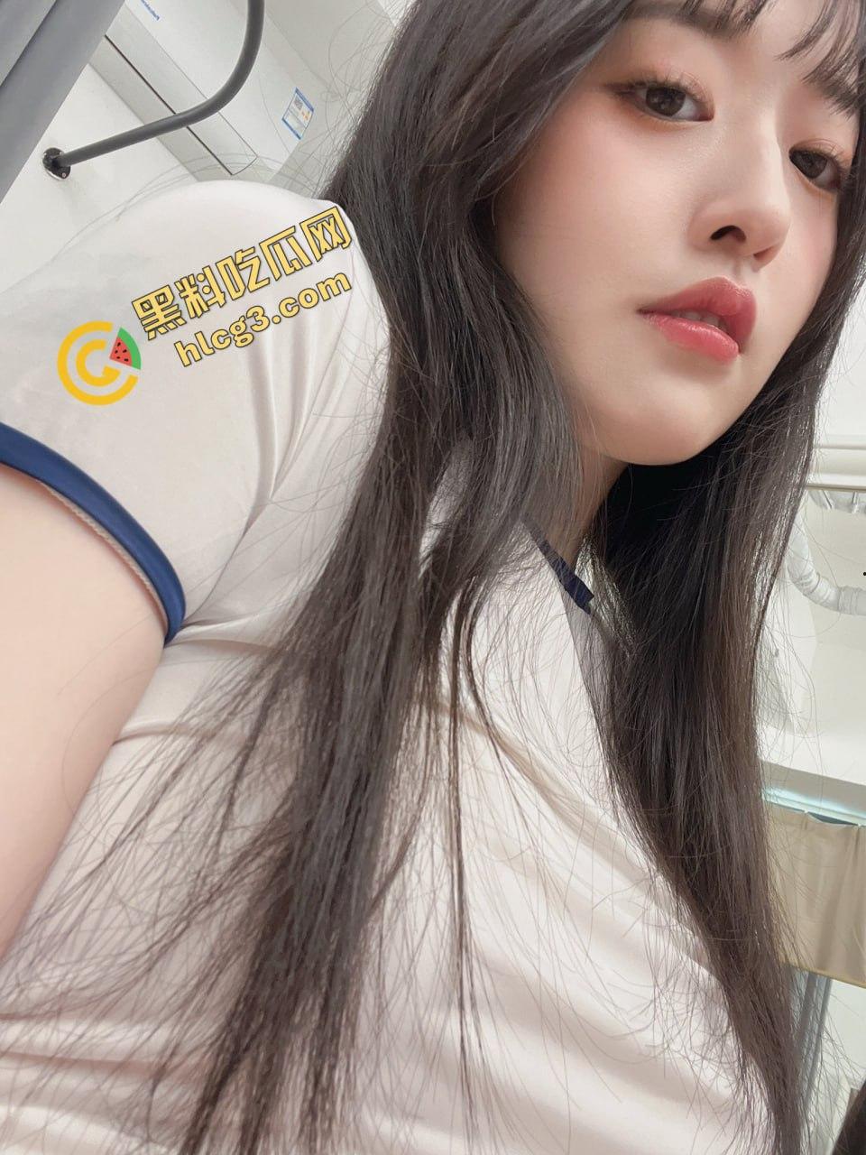 北方民族大学反差女友『曾娅琪』腰臀比无敌性感 与对象高档酒店开房猛烈性爱 视频泄密流出！-1