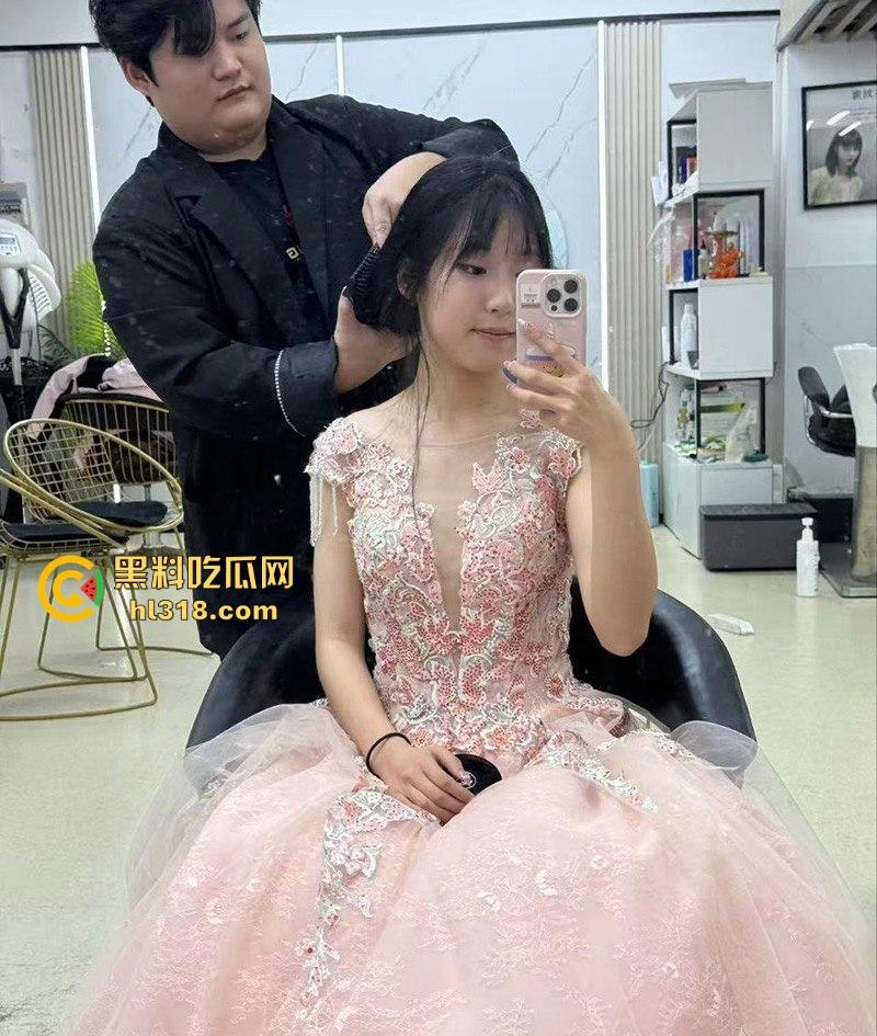 宁波大学【李鸣鸣】文艺眼镜妹揉穴自慰,反差蝴蝶逼惊喜见人,甜美呻吟诱惑无比,裸聊视频被曝光!-1