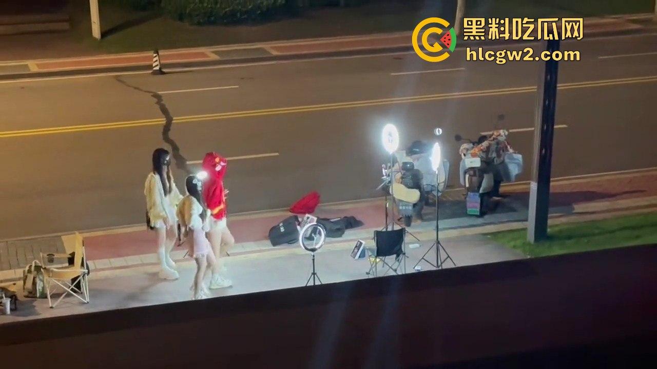 中国独特经济模式!女做直播男送外卖,直播累了外卖送,外卖累了直播看!完美循环,教育闭环成型!-7