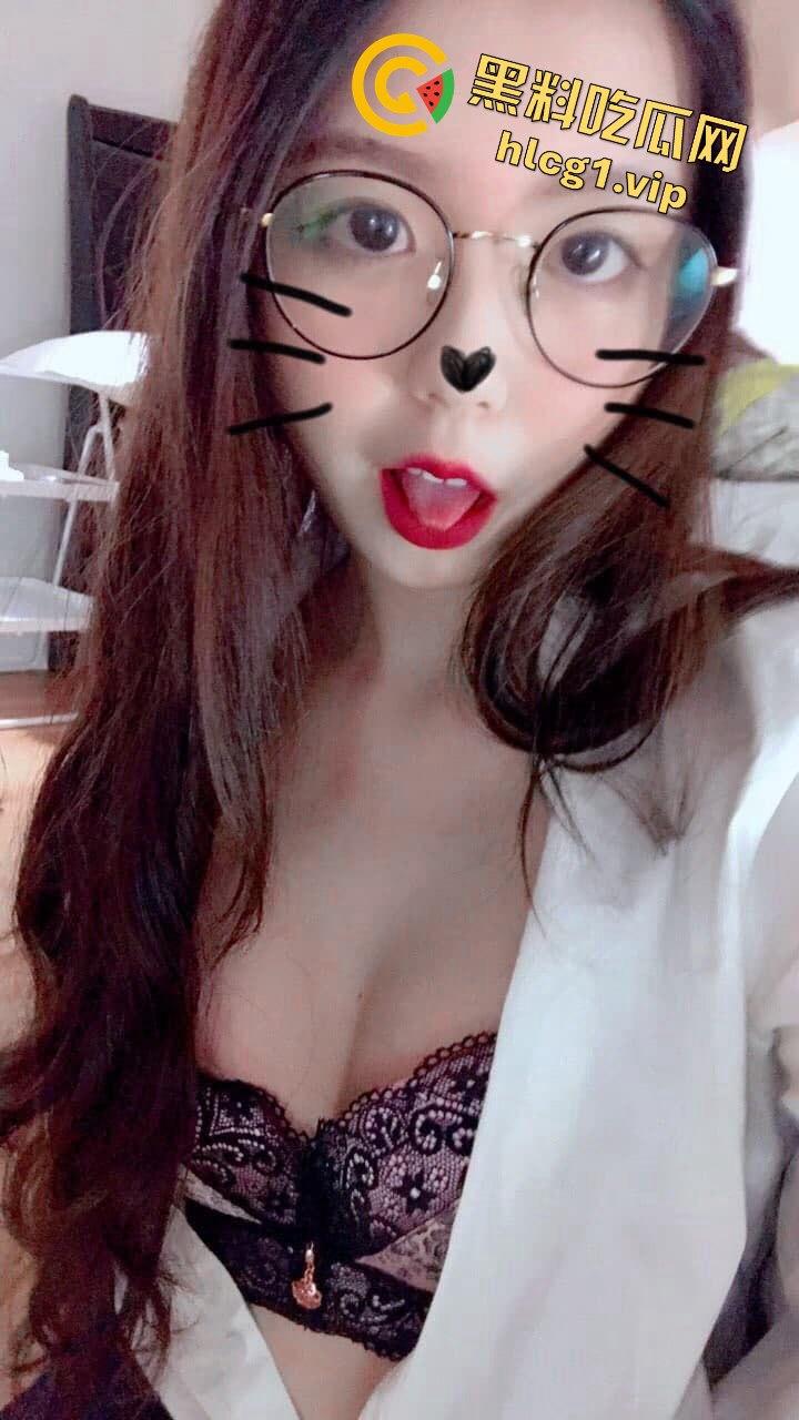 加拿大留学女友Echo反差自拍流出！甜美学霸秒变性感女神，画风大反转！-9