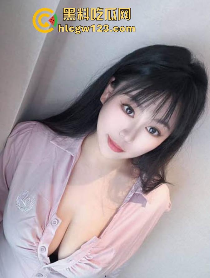 海角乱伦大神 我的巨乳亲表姐 新作 亲小姑黑丝足交榨精 骚穴被打桩猛操 爽到爆炸!-2