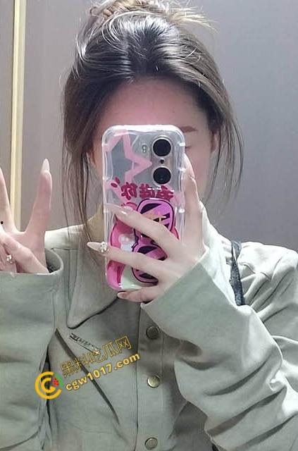 湖南师范大学母狗【张玥】性爱视频被曝！腿长腰细性感妖娆，多姿势爆操白浆四溢，浓精洒满娇颜！-1