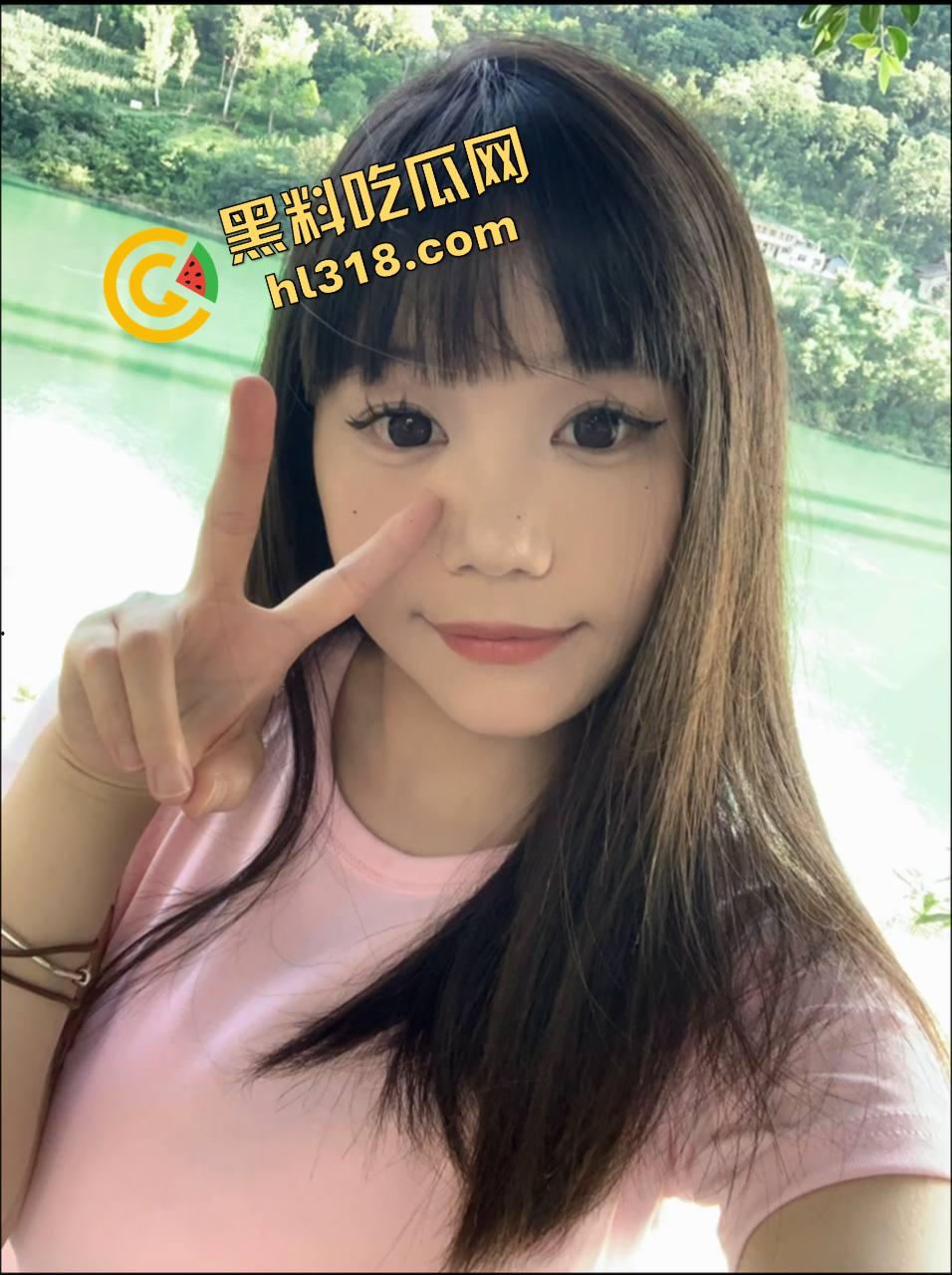 抖音女主播带货带进被窝，直播时约榜一大哥边做爱边互动，这就是互联网电子野战赚钱做爱两不误！-3