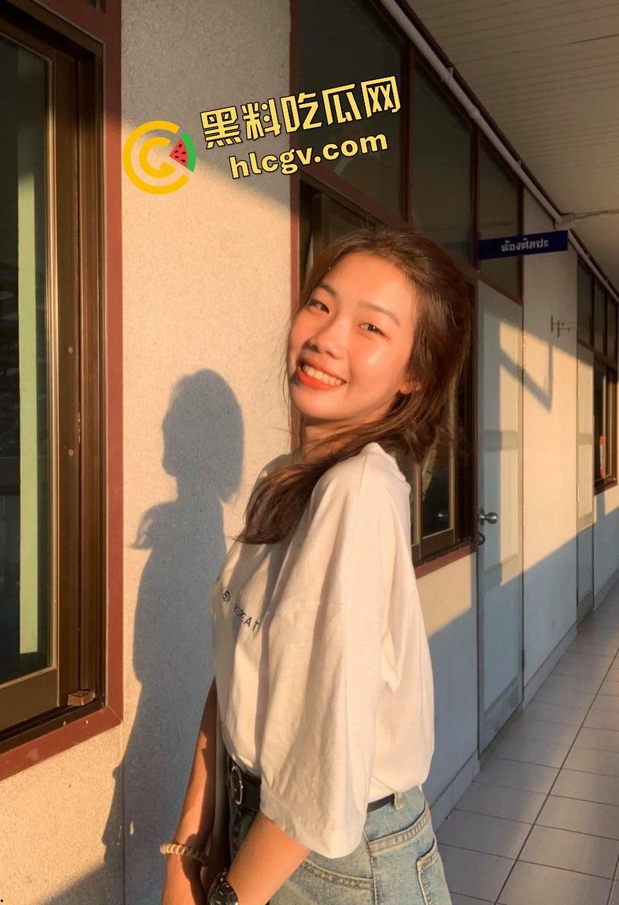 瓜友独家投稿曝光: 泰国留学生『周娜莎』喜欢吃鸡巴的女大 和大哥激情做爱 惨遭泄密流出！-2