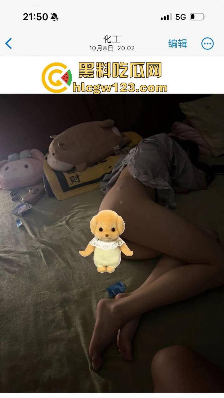 社交软件约炮极品大学生 见面就直接干 一边接电话一边后入 完全顶不住全射进去了！-7