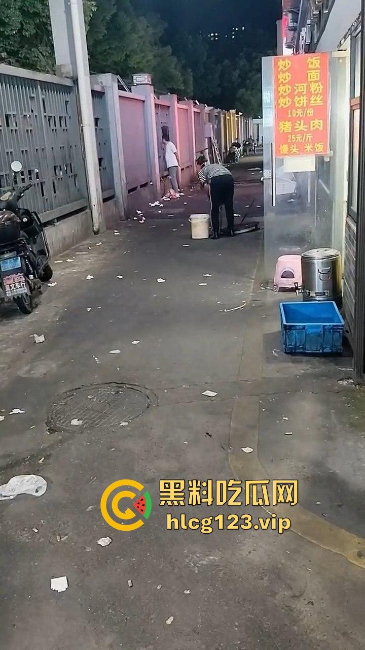 无良商家回收地沟油，搞出一套赚钱经验！黑心钱赚得爽，吃的人全都倒霉！-4