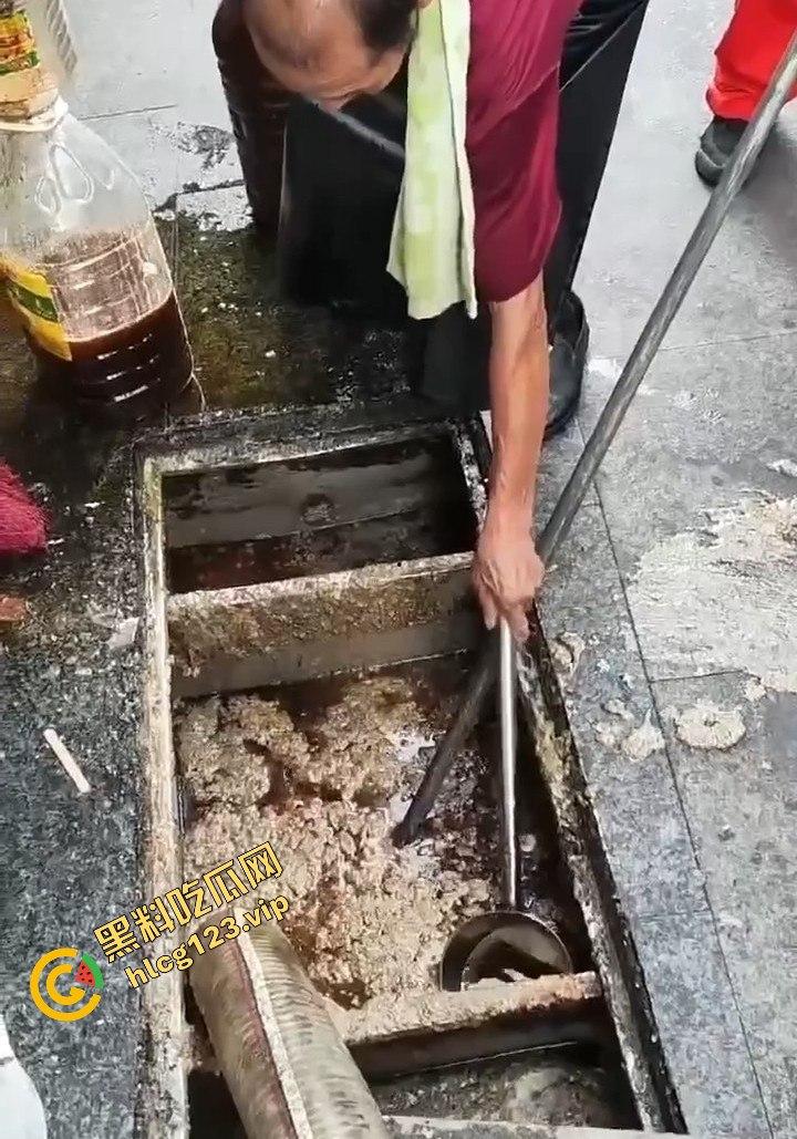 无良商家回收地沟油，搞出一套赚钱经验！黑心钱赚得爽，吃的人全都倒霉！-8