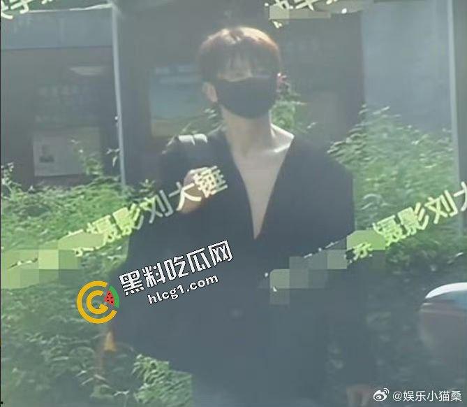 塌房事件《庆余年》二皇子刘瑞瑞塌房 深夜约会短裙美女被狗仔曝光 视频流出-4