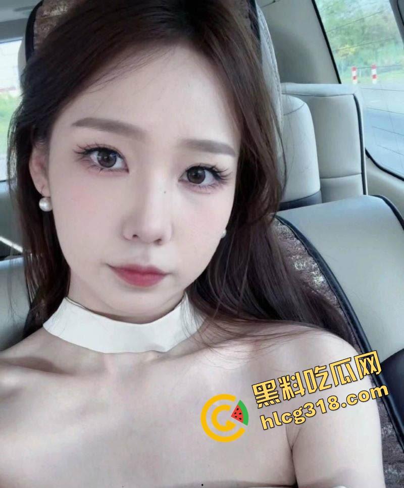 清纯外表全是装，新疆昌吉美少女『杜洁』视频流出被操到嗓子眼，私下猫奴玩法奶头让猫舔！-3