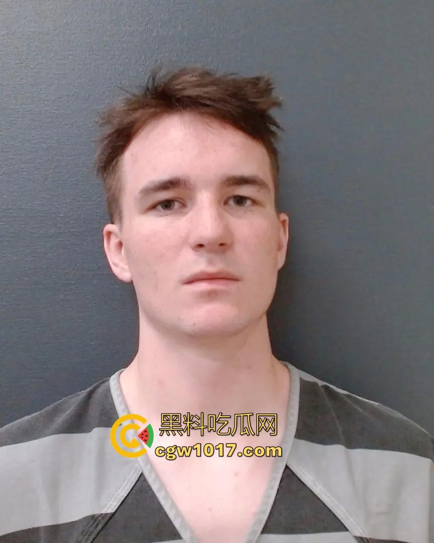 德克萨斯不养闲人 一位消防员 一位空军飞行员两人计划召集一支流浪汉军队，夺取海岸附近的一个岛屿并将所有女性都将成为性奴隶！-4