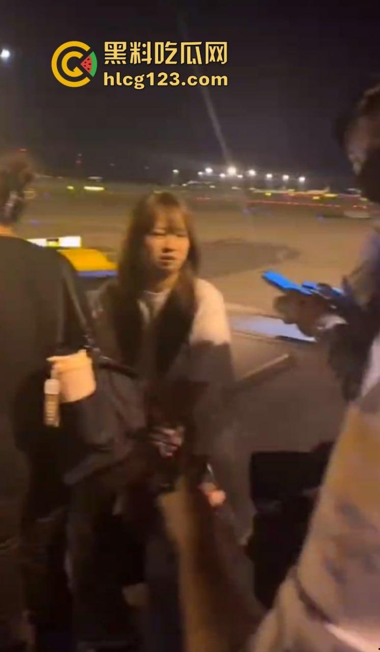 受无人机影响！天津滨海机场航班大面积无法起降-5