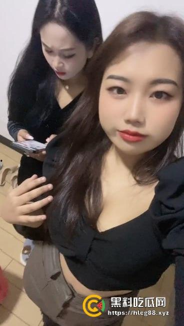 网友60块买快手小网红【茉姑娘】不雅视频被坑惨，摸奶视频一堆连逼都没见着，这婊子曝光活该！-5