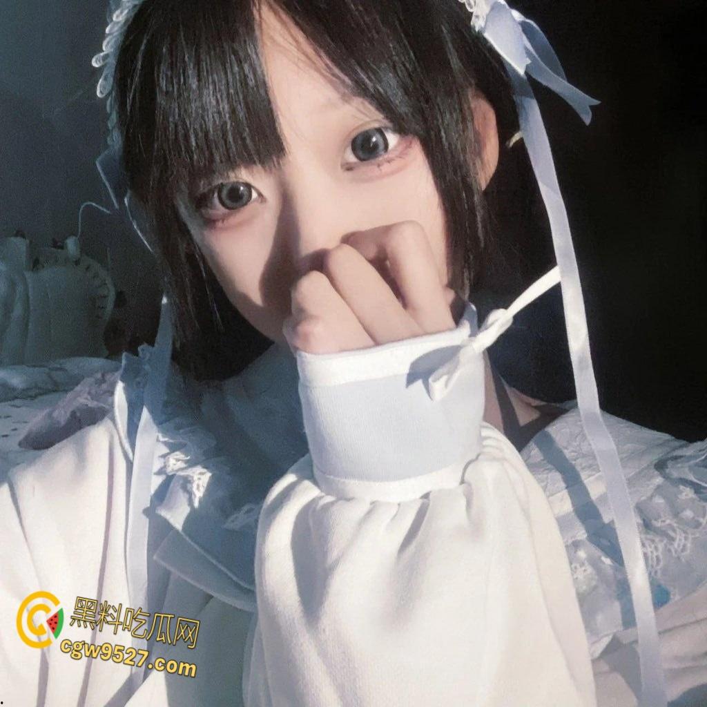 极品清纯女友【宋雨文】，微胖的身材干起来才是最带感的，托着蜜桃臀女上骑乘，呻吟声魅惑入骨 !-6