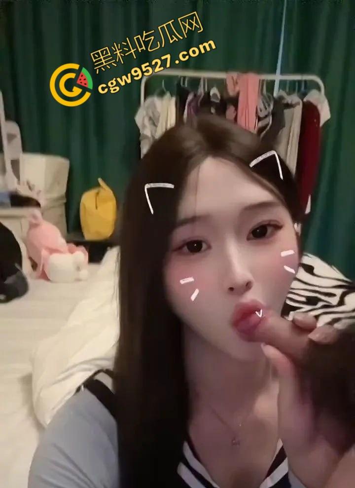 武汉超高颜值TS【柔柔】与金主私密缠绵，辣眼绝伦！天使脸孔隐藏着颠倒众生的本领-6