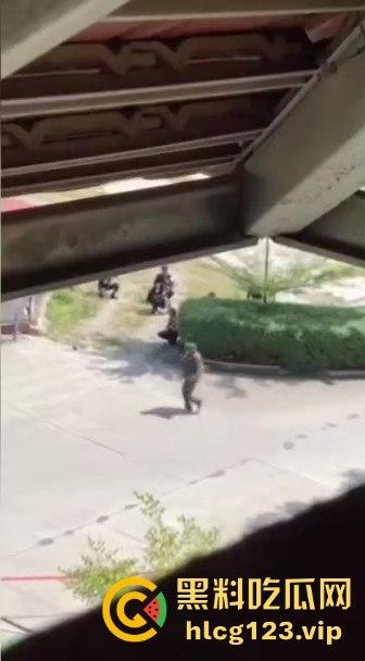 民兵团为保护诈骗窝点跟正规军火拼，诈骗窝点陷入枪战，猪仔解救行动正式打响！-6