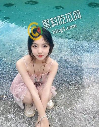 高端泄密流出反差婊极品顔值女神 姜瑜 人前女神 私下贱母狗跪舔屁眼 沦为了富二代男友的性玩物-7