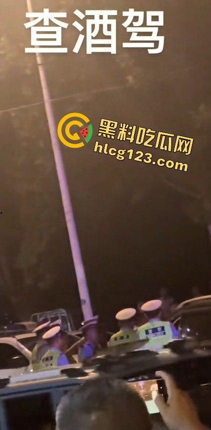 临沂郯城惊现硬核酒驾！司机拒不配合，交警无奈砸玻璃强制处理-2