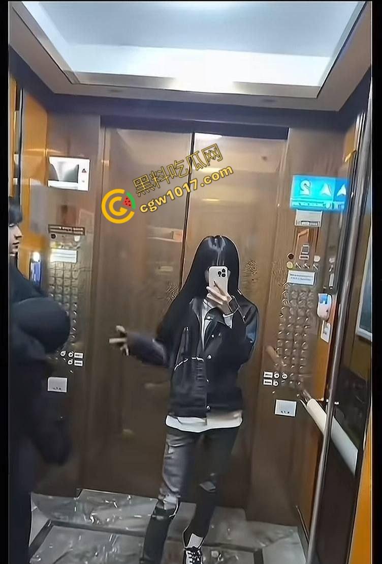 抖音百万粉丝【伍六七7】出轨视频曝光，借巡演之名与粉丝啪啪内射，夜夜笙歌逾越禁欲！-10