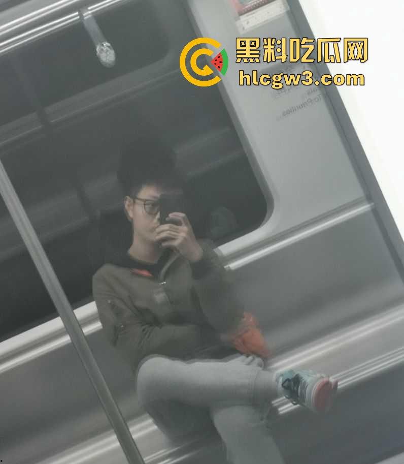 衡阳师范学院体育生 卢飒风 不靠撸只凭意淫就能射出浓浓精液 你这么强女朋友不得爽死啊！-1