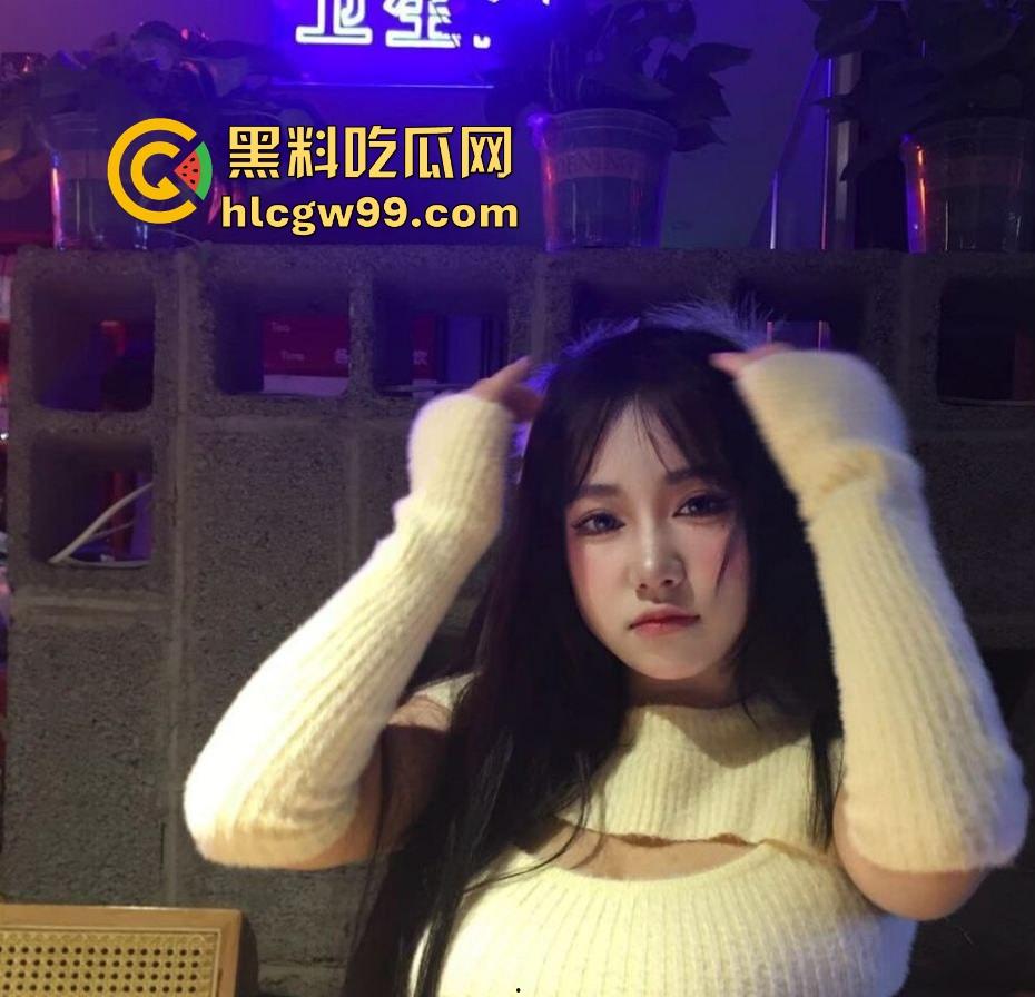 小编推荐!快手极品微胖巨乳网红【不甜】订制福利泄密,反差BBA透明连体衣大尺度自慰,很有撸点。-5