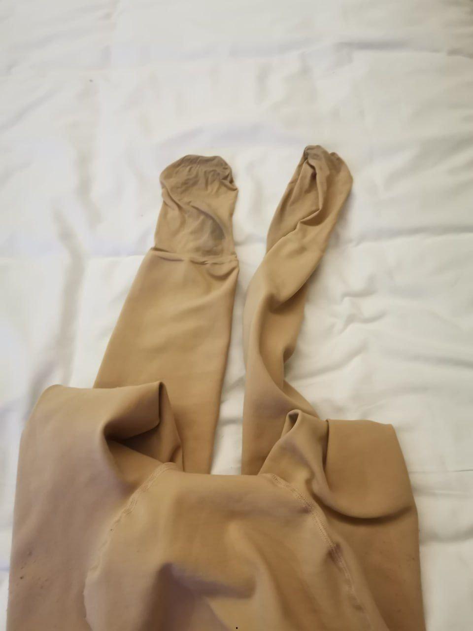 超真实迷奸！大神约炮南宁02年大学生 下药迷倒狠狠的玩 滴蜡 鞭打 死猪一样的嫩妹子 逼逼超紧-9