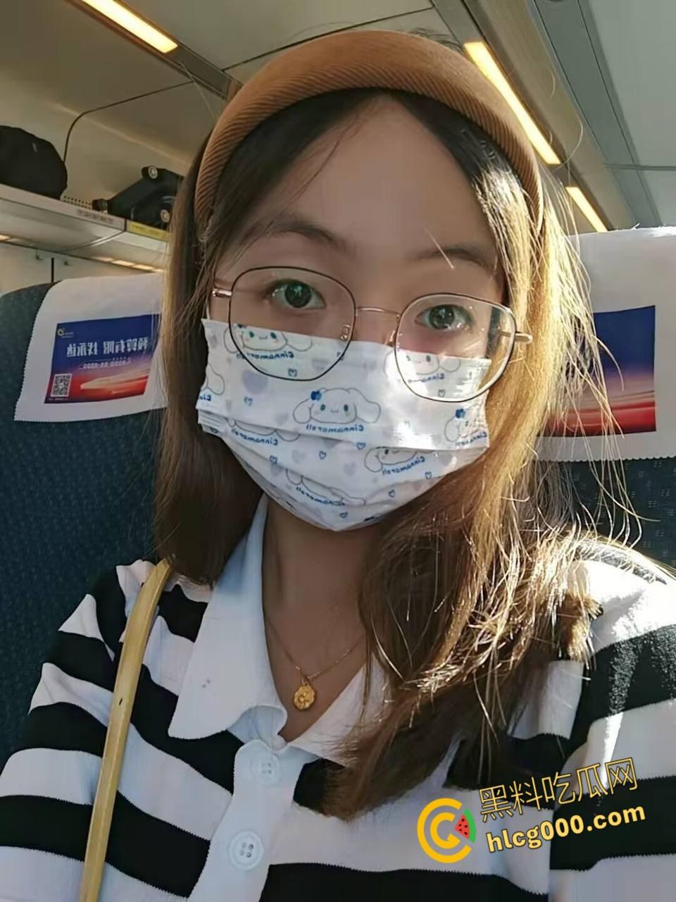 江西师范女大学生【郝梦瑶】，性感酮体户外露出，与多人狂欢淫乱做爱，反差私生活令人咋舌！-4