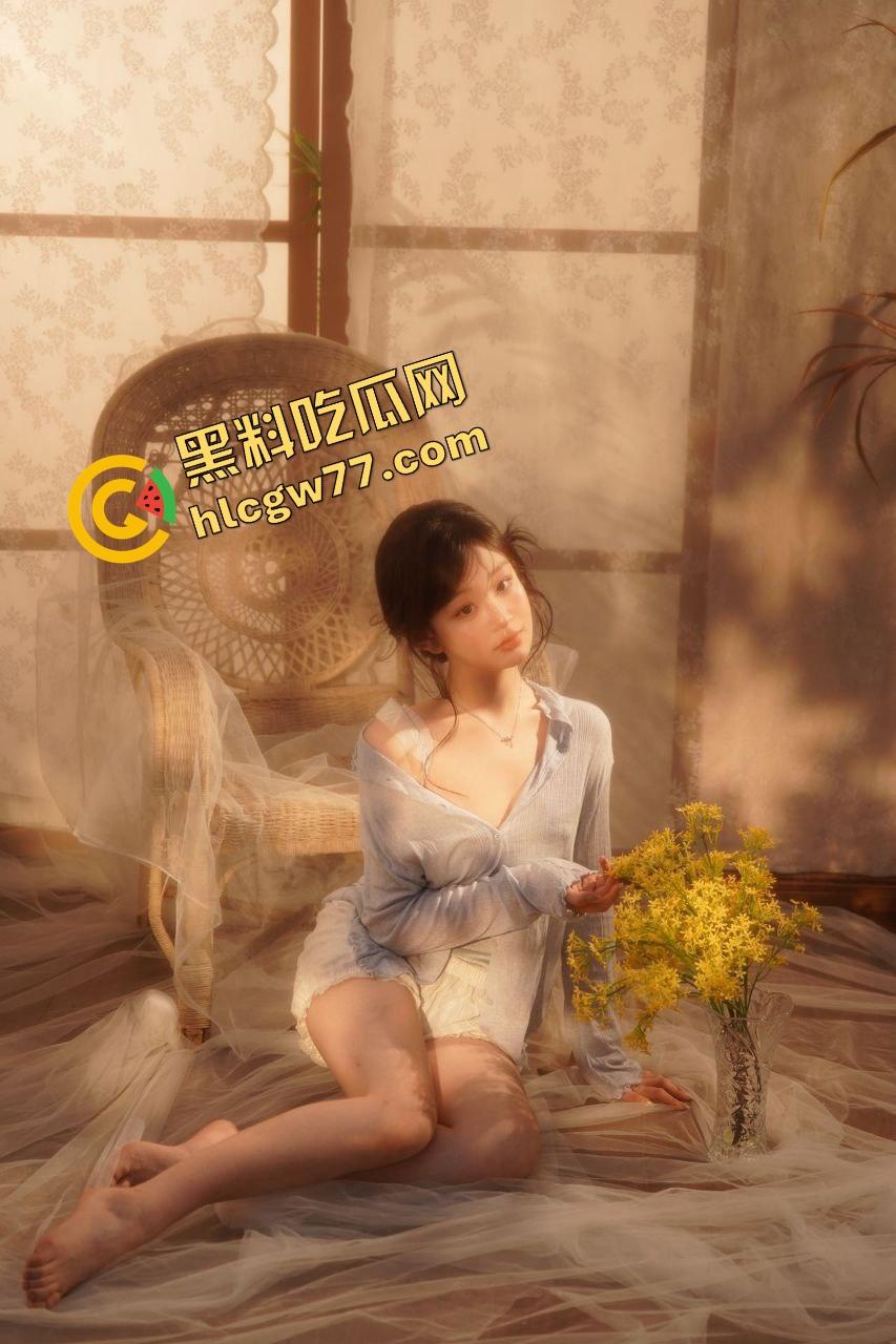 清纯校花秒变极品双马尾调教机,萝莉妹子『杨雪』为了钱主动舔脚求调教,被爆操后入浪叫到破音都不喊停!-2