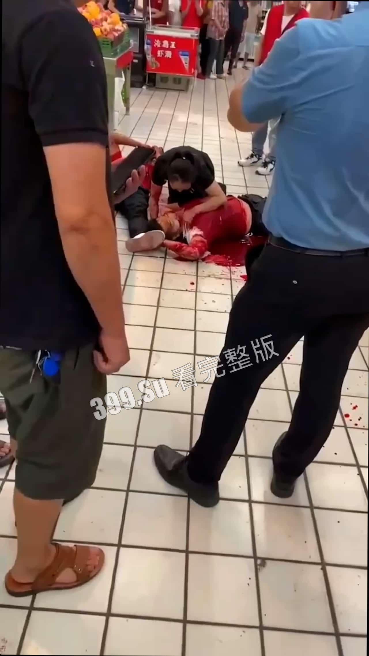 仇杀现场 合集  到底受了多大的委屈才能当街袭杀-5