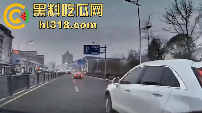 江苏南通小仙女，抢夺方向盘导致车祸，因和男友吵架崩溃发疯，出车祸后竟恳求不要告诉警察！-8