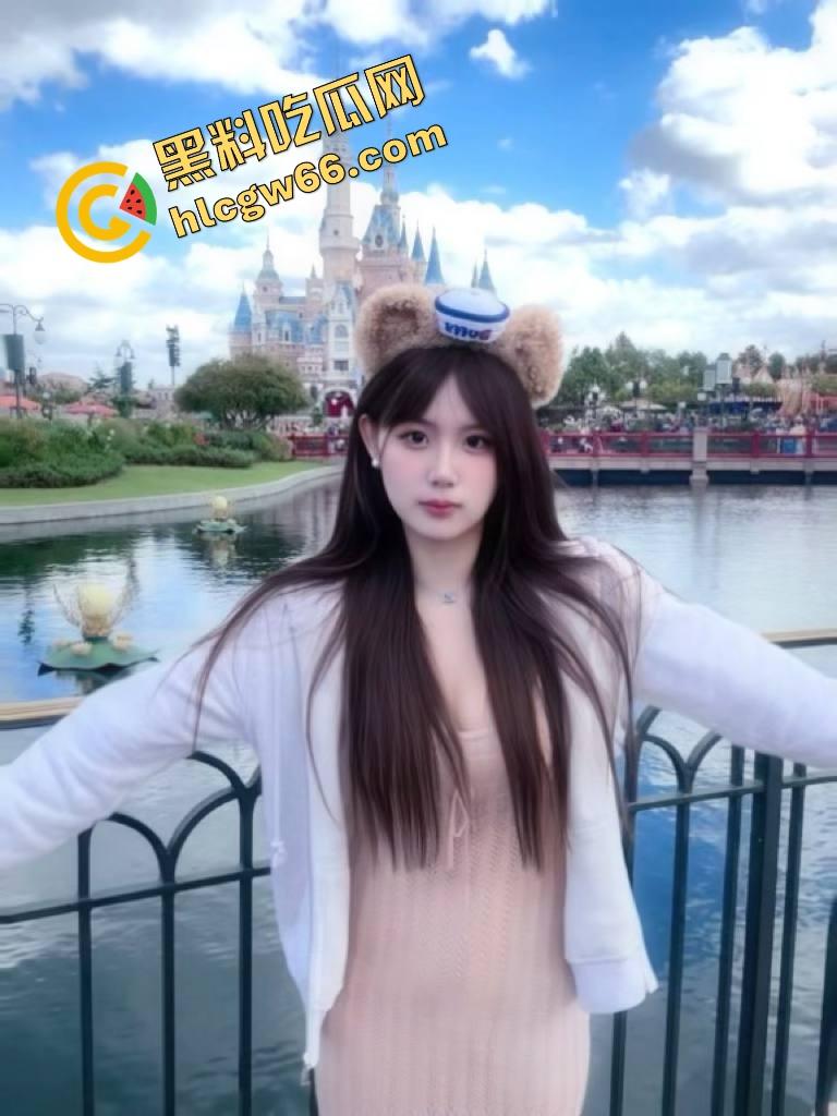 福建瓜友分享邻家少妇『钱悦』趁老公出海来偷玩，含鸡太深呛哭了还不肯停，嘴里喊着要被操出声音！-3