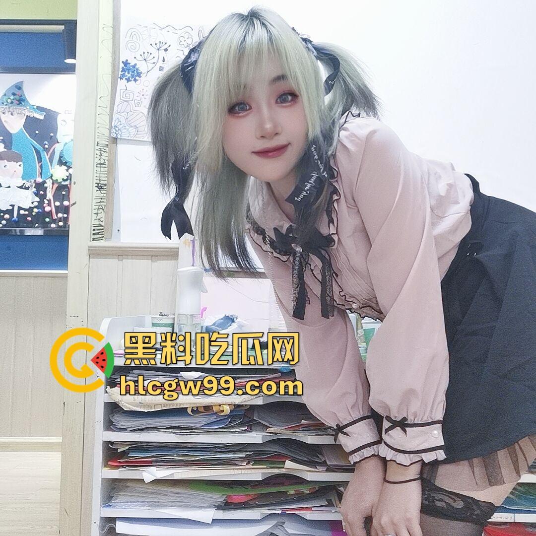 过年带女朋友做发型，换个颜色换种骚劲，看兄弟们能不能撸出来？新年新造型，连姿势都得玩点新花样！-7