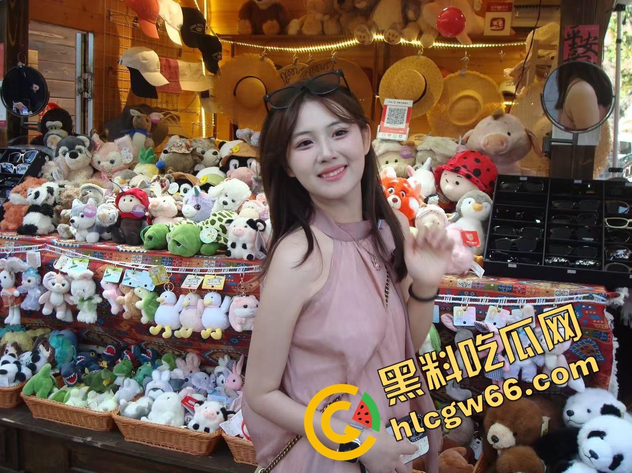 福建瓜友分享邻家少妇『钱悦』趁老公出海来偷玩，含鸡太深呛哭了还不肯停，嘴里喊着要被操出声音！-10