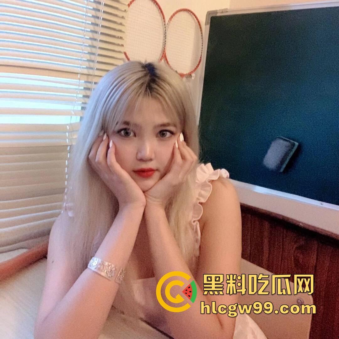 过年带女朋友做发型，换个颜色换种骚劲，看兄弟们能不能撸出来？新年新造型，连姿势都得玩点新花样！-14