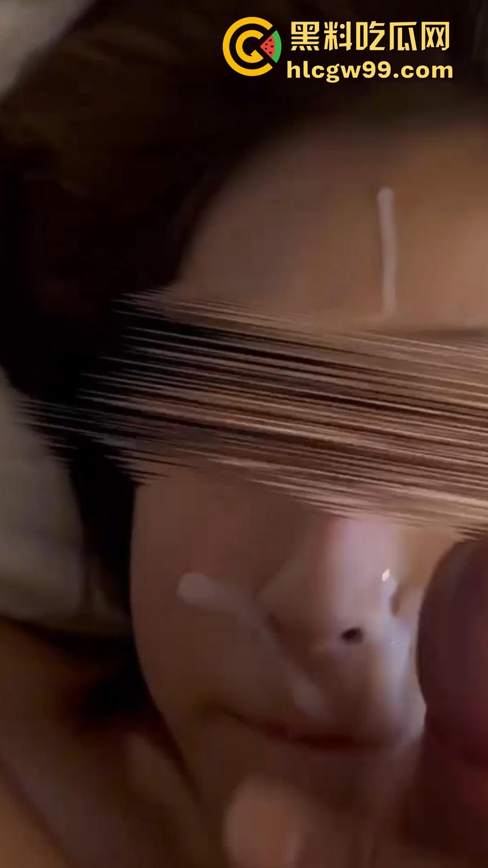 福建师范大学校花【李妍雪】绝美女神私下是淫荡反差婊,被金主暴力抽插满床道具伺候,后入颜射完事让人酸哭!-9