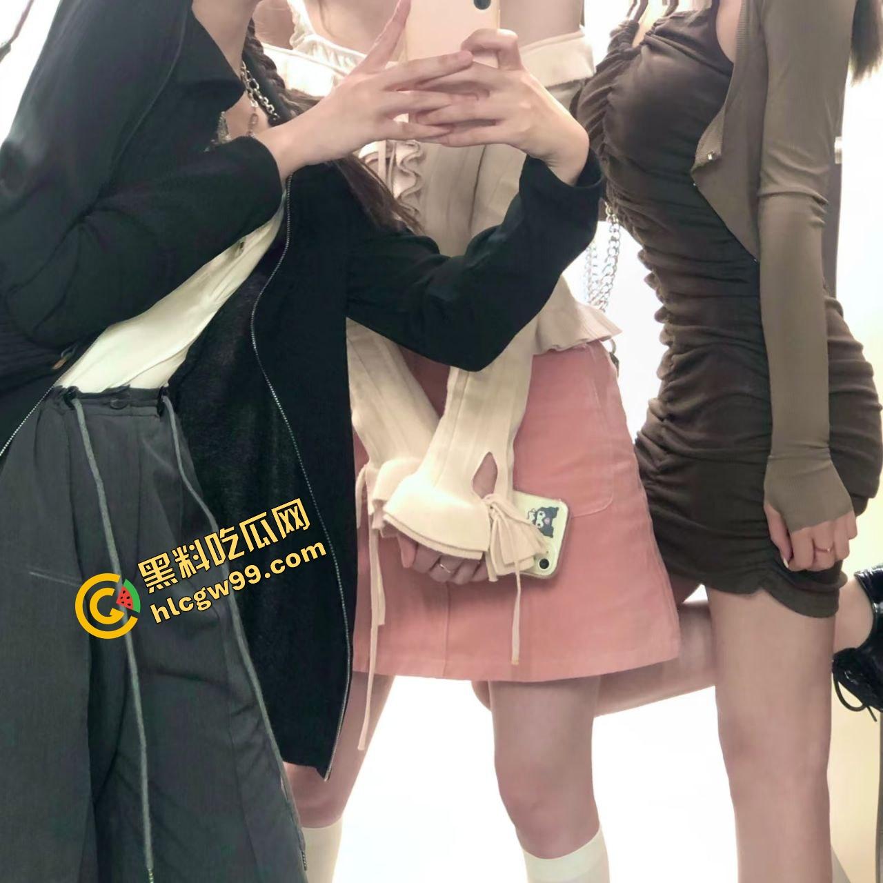 没有鸡巴的性爱！4位姐妹花反差婊骚鸡相约酒店大展身手，全裸淫荡互舔舌吻，女同的魅力！-4