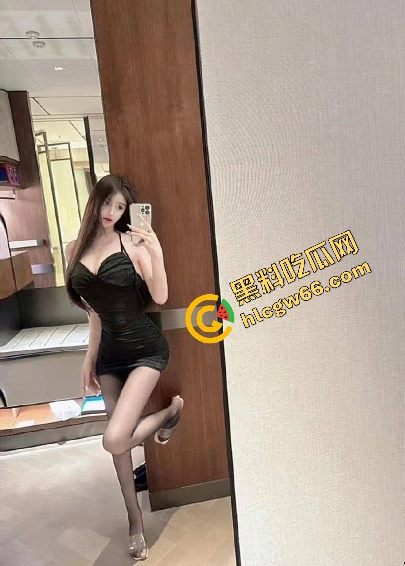 她的逼不是洞,是吞噬的深渊,河北『亦伊』肉穴不挑器具、全都能吞可乐瓶、旺仔牛奶通通吸进去!-1