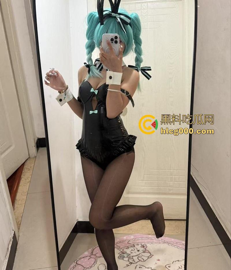 抖音萝莉网红【海止小依】巨乳饱满圆润,曲线勾魂摄魄,用妖娆身姿颠覆清纯形象,福利姬视频流出!-12