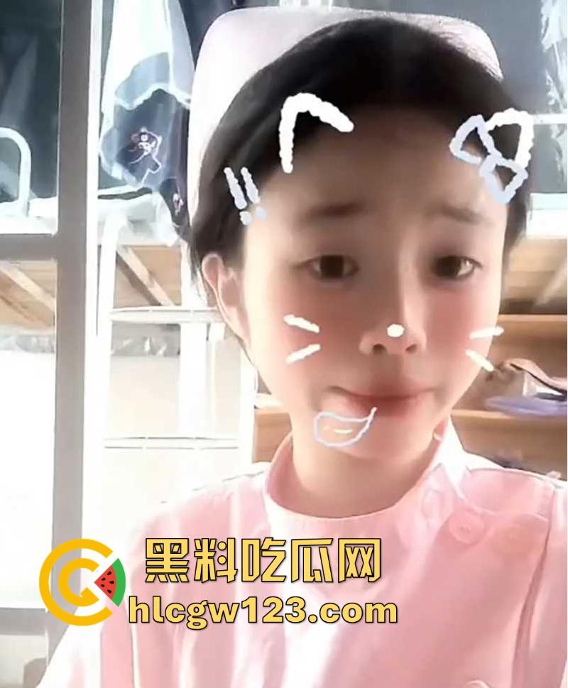 闽西职院护理系美女【林威怡】裸聊视频被曝 童颜巨乳约炮成瘾 揉奶自慰骚到没边！-3