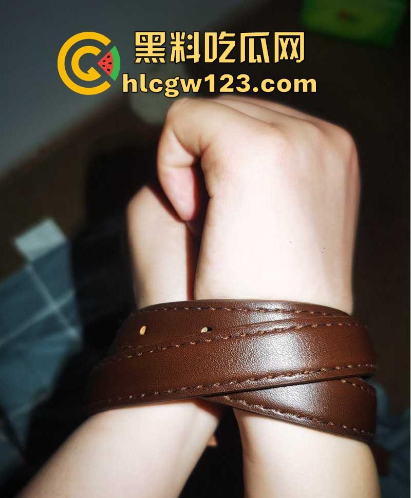 闽西职院护理系美女【林威怡】裸聊视频被曝 童颜巨乳约炮成瘾 揉奶自慰骚到没边！-7