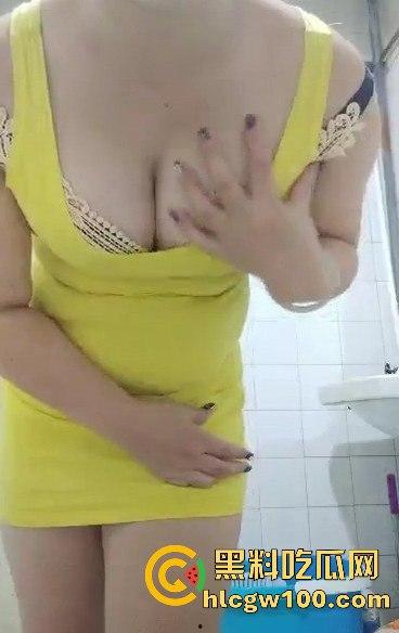 快手微胖熟女【女人味】自慰视频爆出，微胖少妇的魅力无法阻挡，真的很有女人味。-8