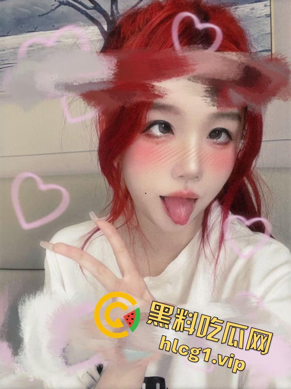 瓜友投稿：小红书认识的小仙女，温泉约会变激情夜，无套中出还抱着脚啃！-1