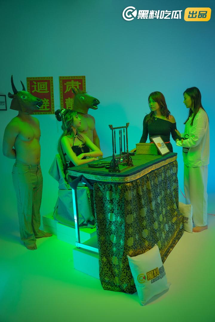 黑料吃瓜网出品-《大小S超时空重逢：多P鏖战淫乱地府》EP03-五一特播短剧！-5