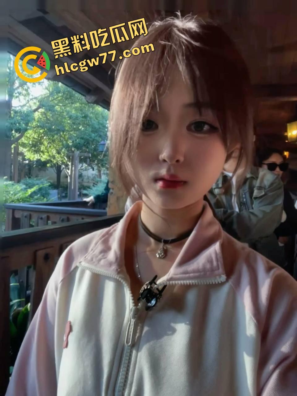 贵州技校妹【赵媛】卖逼换iPhone16，一炮操哭喊叔叔别客气，嫩穴夹得金主狂射3次！-2