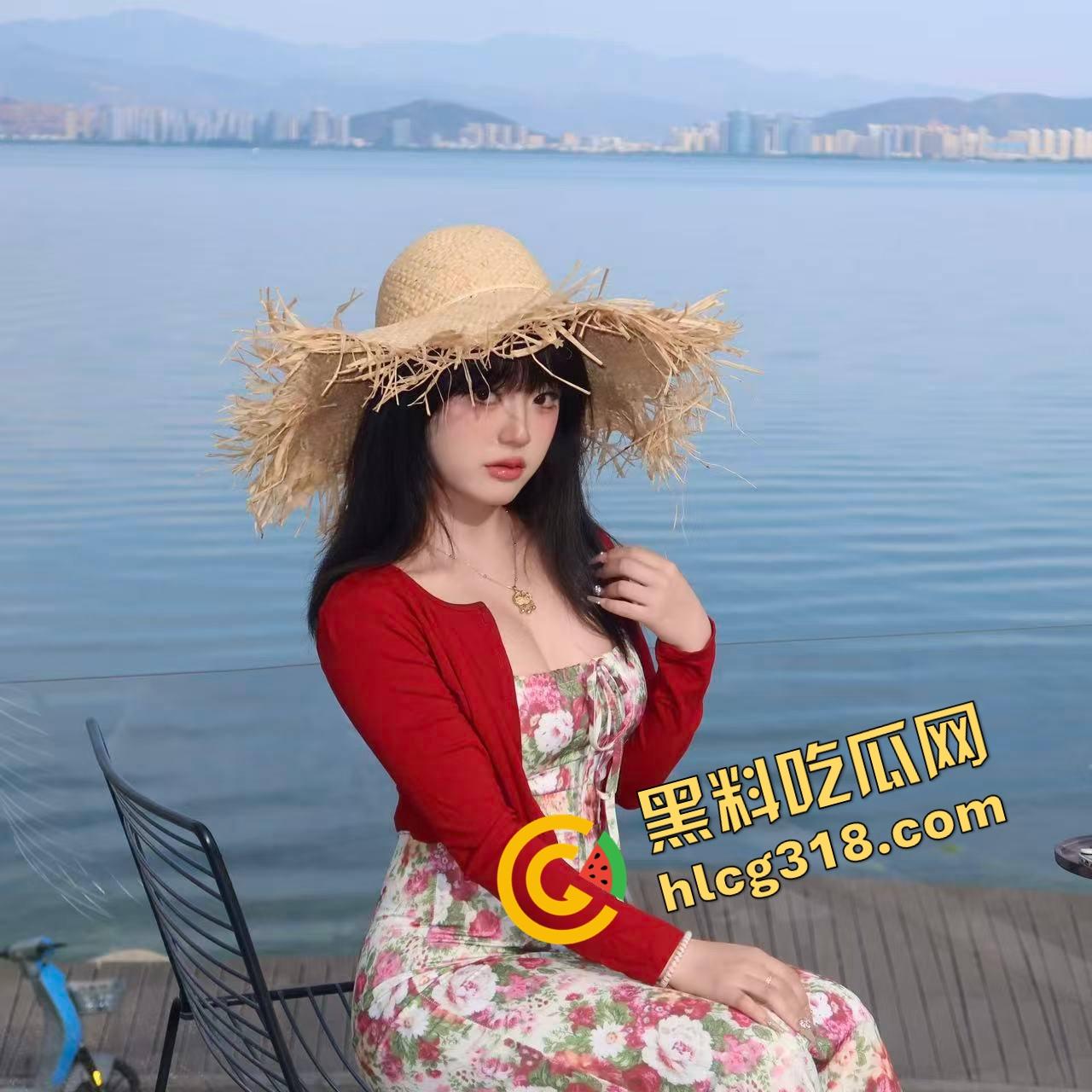 人妻旗袍小骚逼独自在家抠到喷水，爆操后床单成河，白虎鲍夹屌叫到破音，这种骚逼撸一发不亏！-2