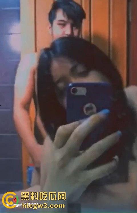 缅甸仰光高颜值网红【May_Yadanar】性爱视频疯传！一流口技和销魂姿态让人顶不住！-7