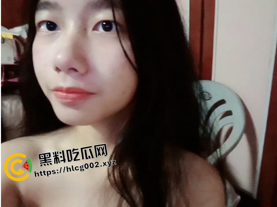 超级真实台湾高中生发春自拍 还在发育的小胸脯 巨嫩的小穴抠出小珍珠-25