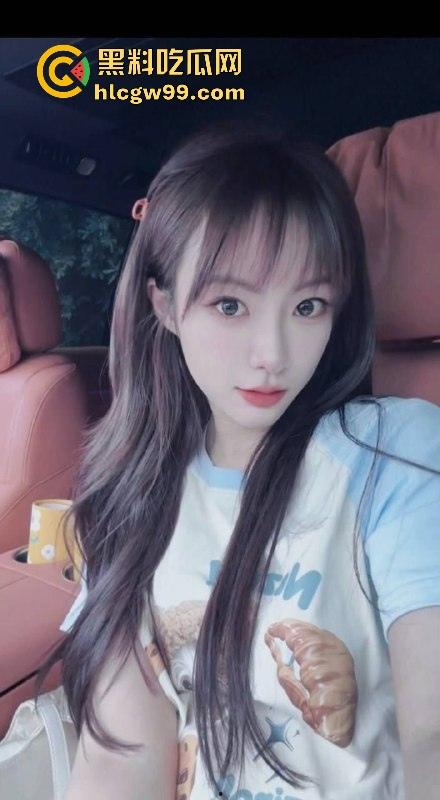 小编推荐!南京艺术学院反差母狗【刘文静】私密视频流出,骚货女神调教日常呻吟声直呼顶不住!-1